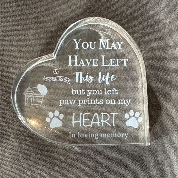 Pet Dog Cat Memorial Acrylic Heart in Gift Box
For the Loss of a Pet NEW - Picture 4 of 10